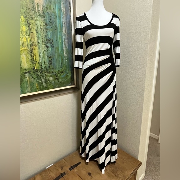 Calvin Klein Dresses & Skirts - Calvin Klein comfy flattering Long Sleeve Dress